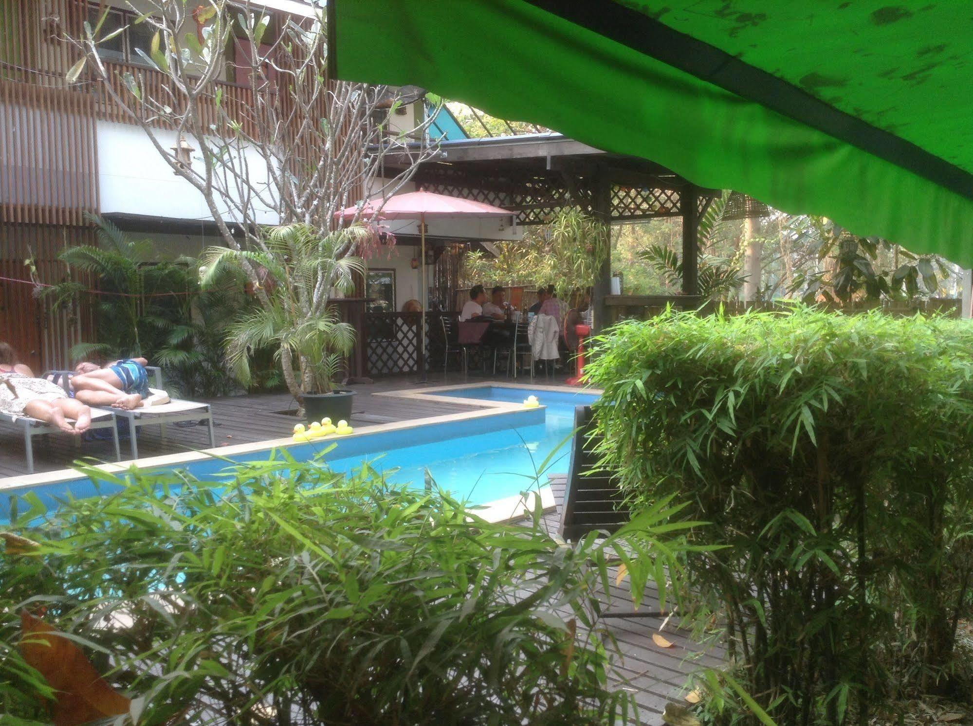 Hi Guesthouse Airport Chiang Mai Exterior foto